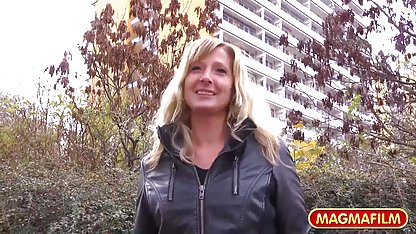 سکسی, Holly فیلم سوپر سکسی فول Sampson خسته می شود بر روی نیمکت